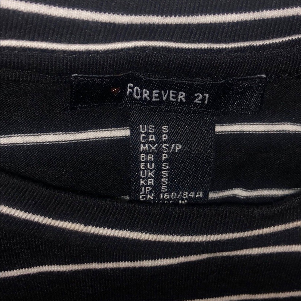 ❤️NWOT Forever 21 size small T-shirt  striped dress-offers welcomed!❤️ - Picture 4 of 4